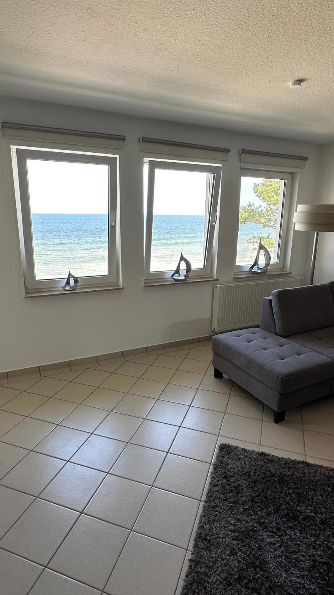 Apartment Oceanview Лубмин Екстериор снимка